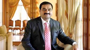 गौतम अडानी की जीवनी पर लिखी किताब के लॉन्च के मौके पर सिर्फ 20 लोगों की भीड़